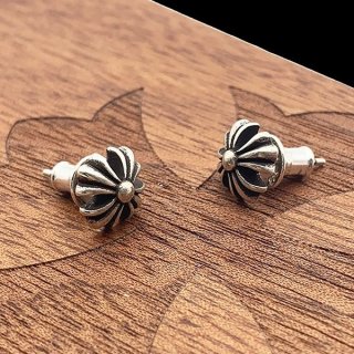 クロムハーツ Earring CH Cross スタッド ピアス 偽物 Kub56074