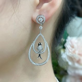 入手困難 ブシュロン ツバメ ピアス bur36692