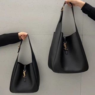 ☆超人気☆サンローラン 偽物 Le5 a7 レザー スモールショルダーバッグ 2サイズ Sau94254