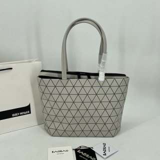 高品質BAOBAO ISSEY コピー MIYAKE カルトン メタリック バッグ bap13538