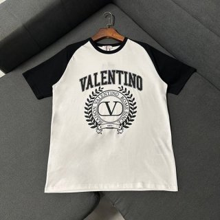 大人気！ヴァレンティノ SIGNATURE プリント Tシャツ コピー Vuo54806