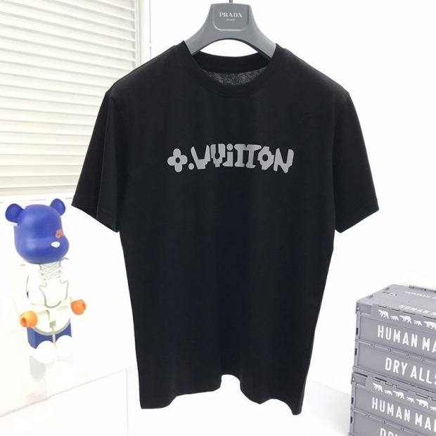 定番《人気》ルイヴィトン スーパーコピー エンボスLV Tシャツ vuw57078