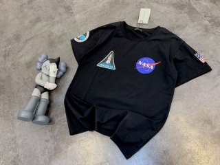 大人気!!新色バレンシアガ × NASA コピー スペース ロゴ Tシャツ ブラック bad10260